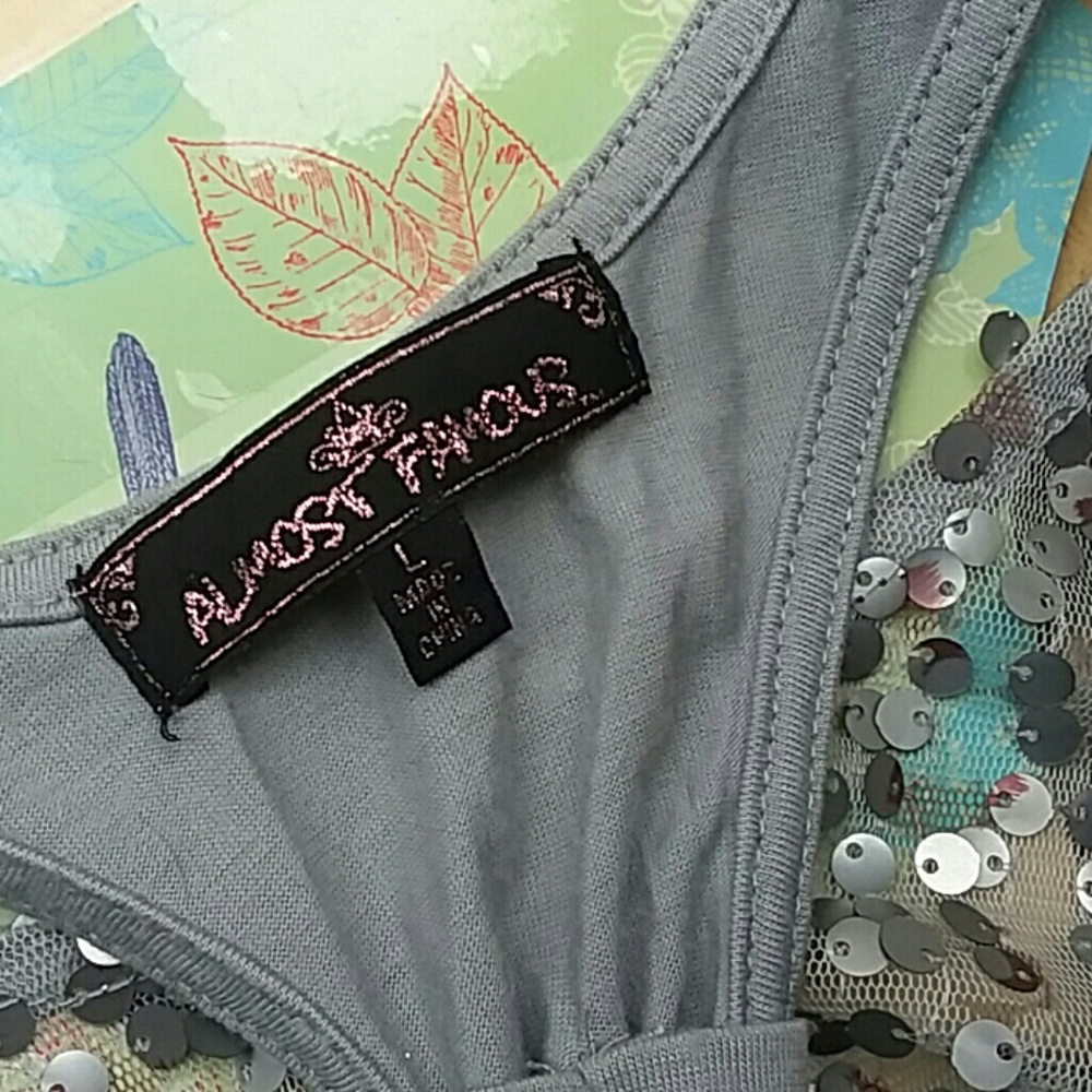 🛎SALE: Almost Famous Racerback Sheer front SzL - Picture 5 of 8